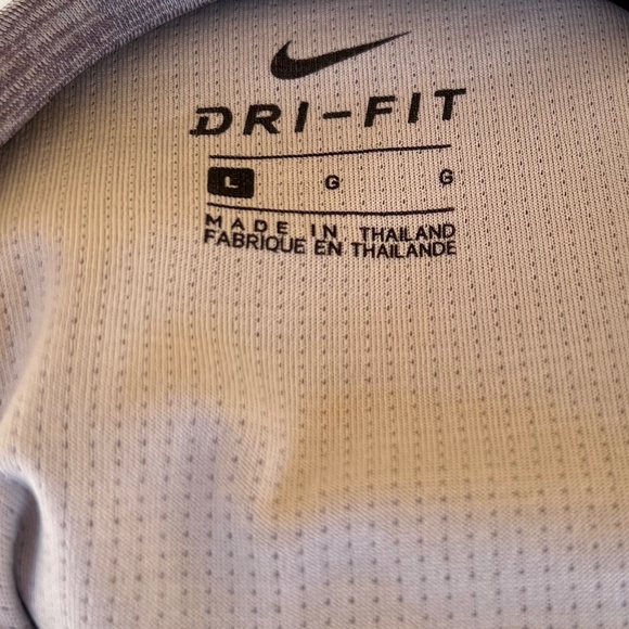 NIKE Dri Fit Long Sleeve - Picture 6 of 7